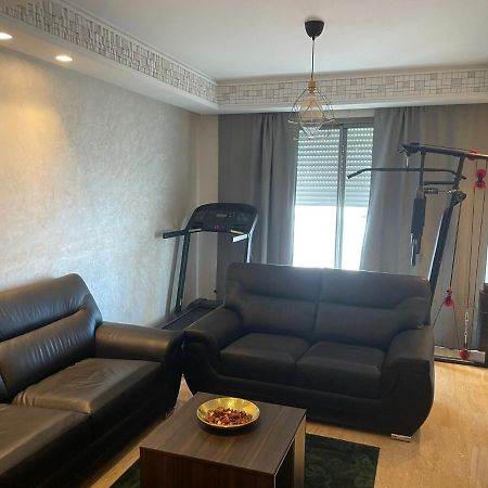Appartement Haut Standing Proche Gare Casa Voyageur Casablanca Exterior foto