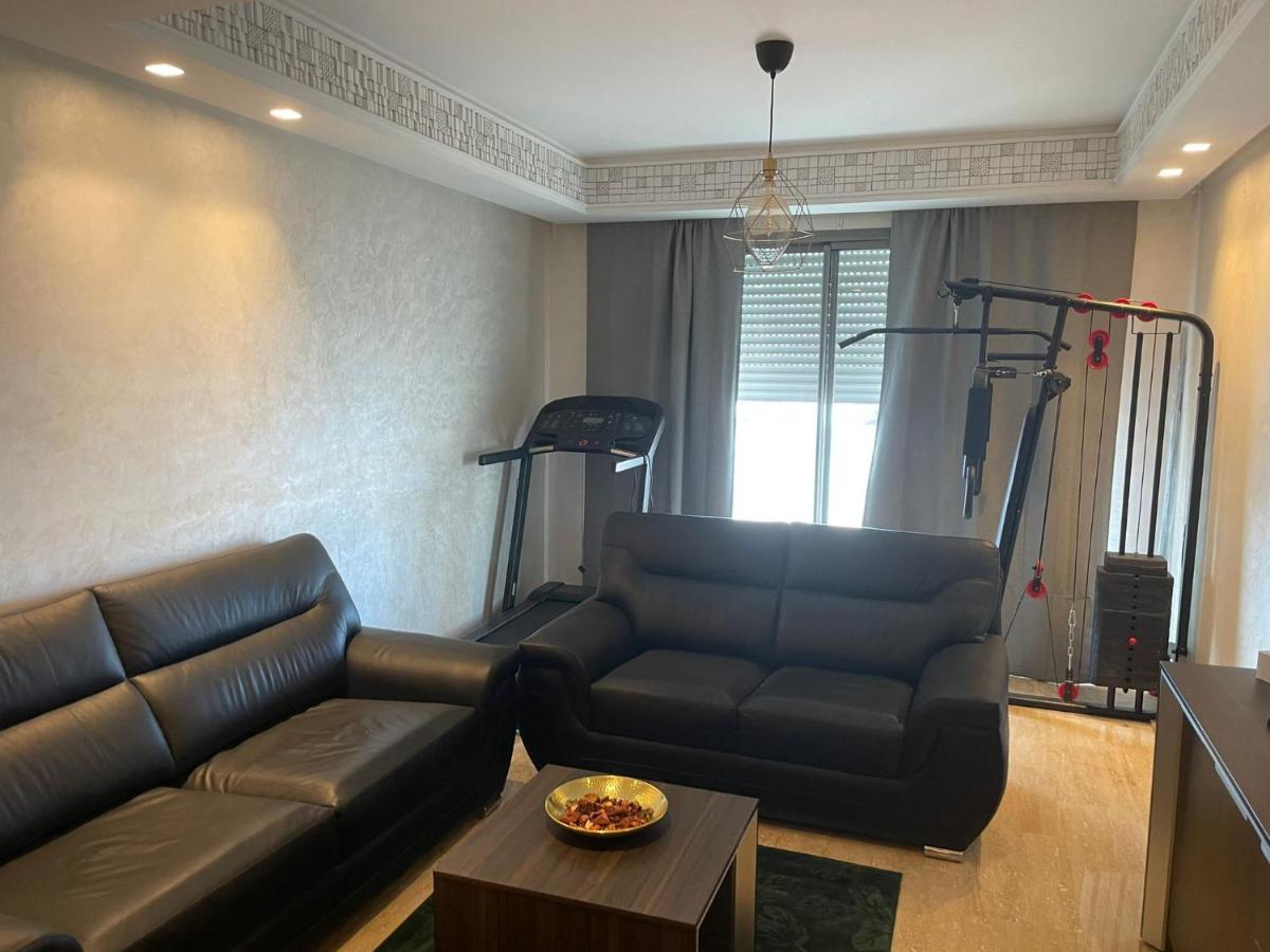 Appartement Haut Standing Proche Gare Casa Voyageur Casablanca Exterior foto